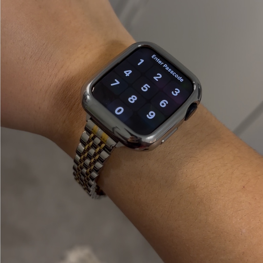 Stainless Steel Two Tone Apple Watch Band 41mm (Stainless Steel)